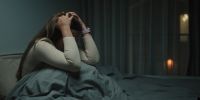 Ansiedad de Alto Rendimiento: El Fenómeno del “Síndrome del Impostor”en MBA de Élite