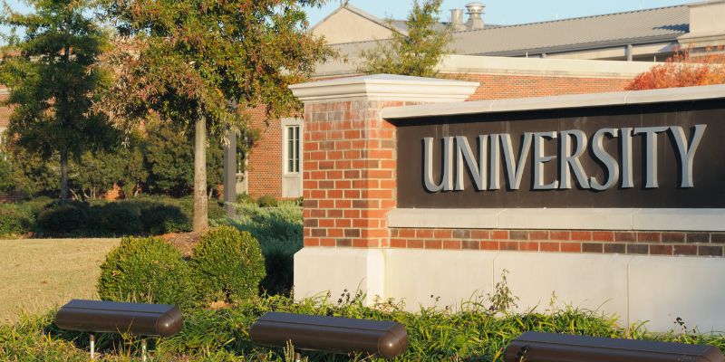 Universidades compiten anualmente por ser parte de las prestigiosas listas de Forbes.
