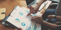 ROI del aprendizaje experiencial: Métricas que importan a los boards