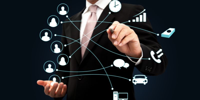 Características que comparten los líderes efectivos: visión orientadora, pasión, integridad, curiosidad y disposición a asumir riesgos.