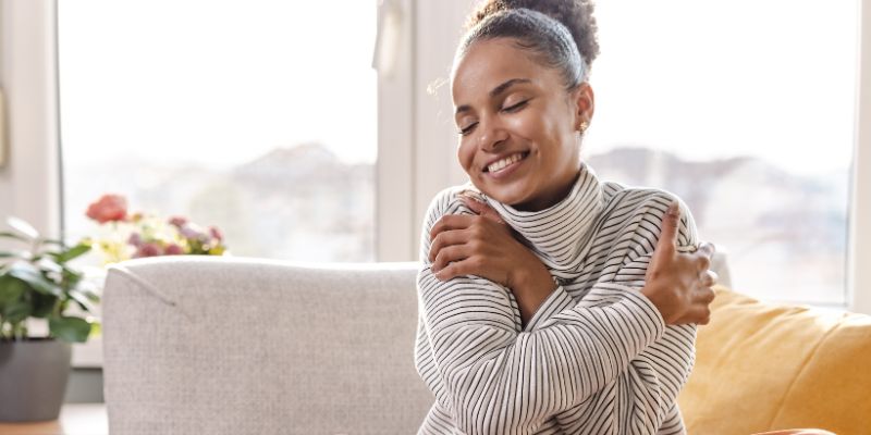 Por eso PES no solo entrega análisis a las instituciones—también proporciona reportes individuales a cada persona evaluada.